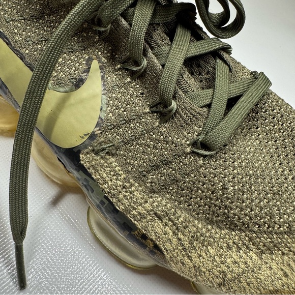 Nike AH8447-201 Air VaporMax Flyknit Olive Green Sneakers Men's Size 11.5 - Picture 9 of 16